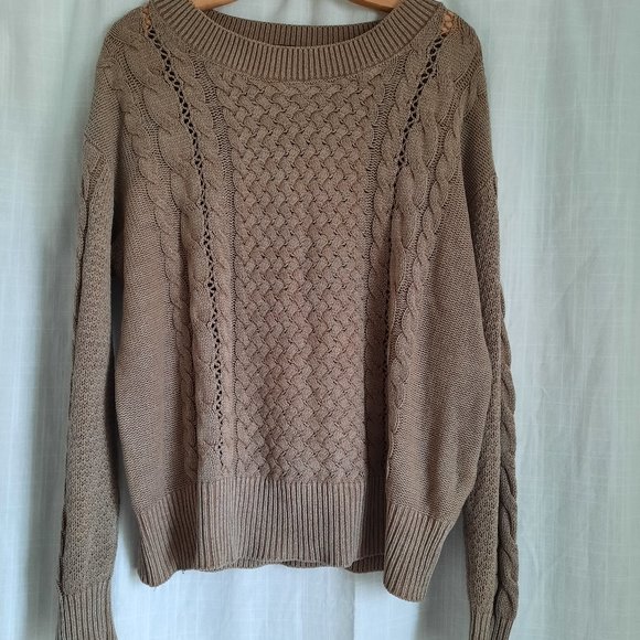 Cable-knit taupe sweater from Japanese brand - Picture 1 of 6